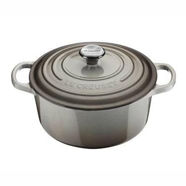 Кастрюля / жаровня с крышкой 24 см, мускат Le Creuset