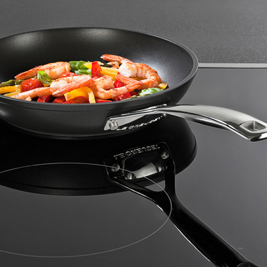 Сковорода 30 см Toughened Non-Stick Le Creuset