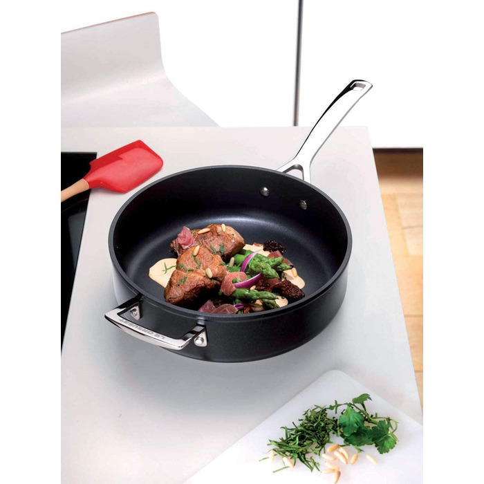 Сотейник 26 см Toughened Non-Stick Le Creuset